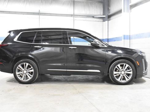 Certified 2024 Cadillac XT6 Premium Luxury FWD image 30