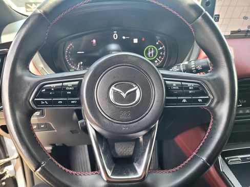 Certified 2025 MAZDA CX-70 3.3 Turbo S w/ Premium Package AWD/4WD image 33