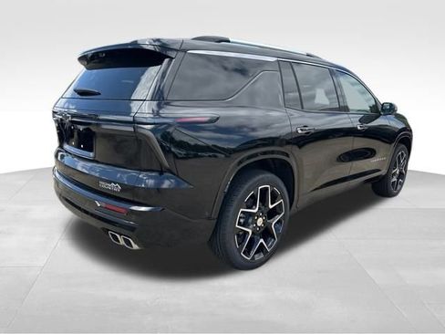 New 2025 Chevrolet Traverse High Country image 5