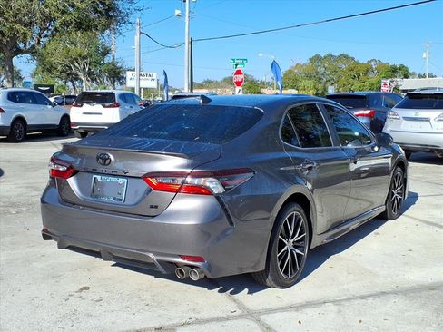 Used 2023 Toyota Camry SE image 8