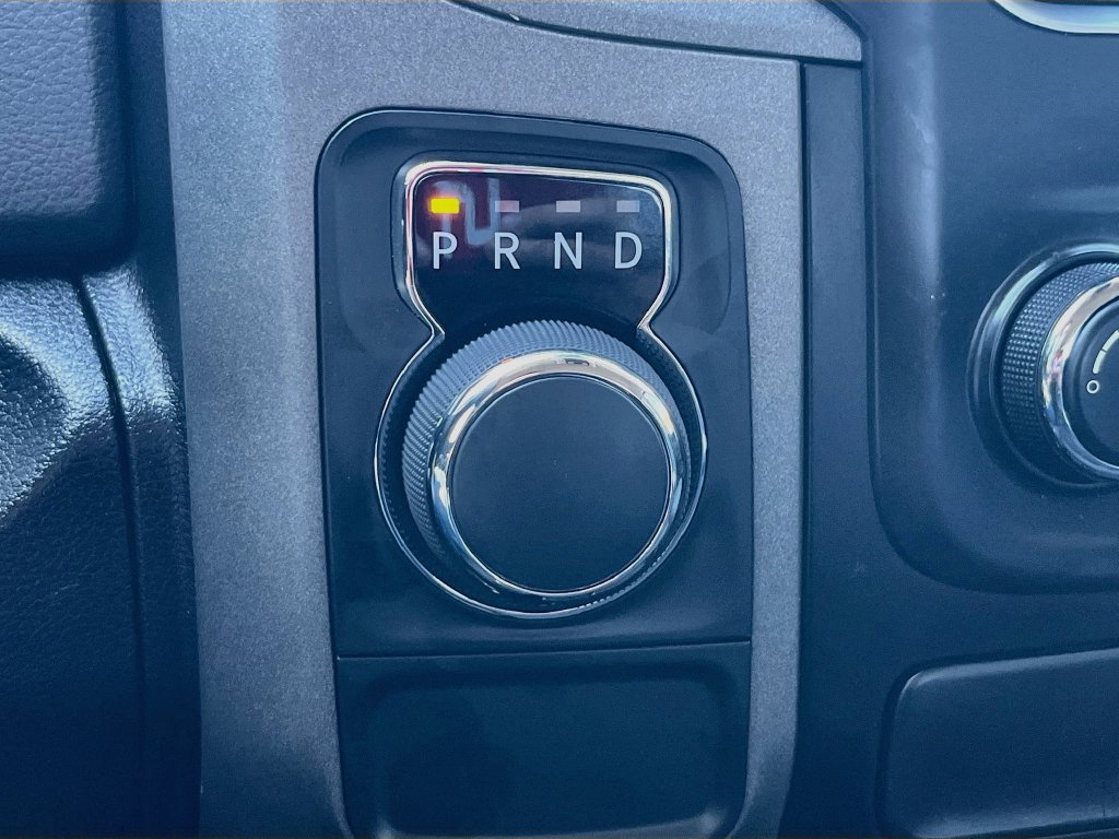 Used 2017 RAM 1500 Express RWD image 16