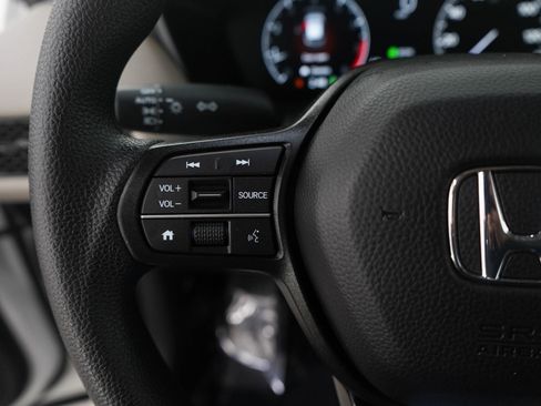Used 2025 Honda HR-V LX image 23