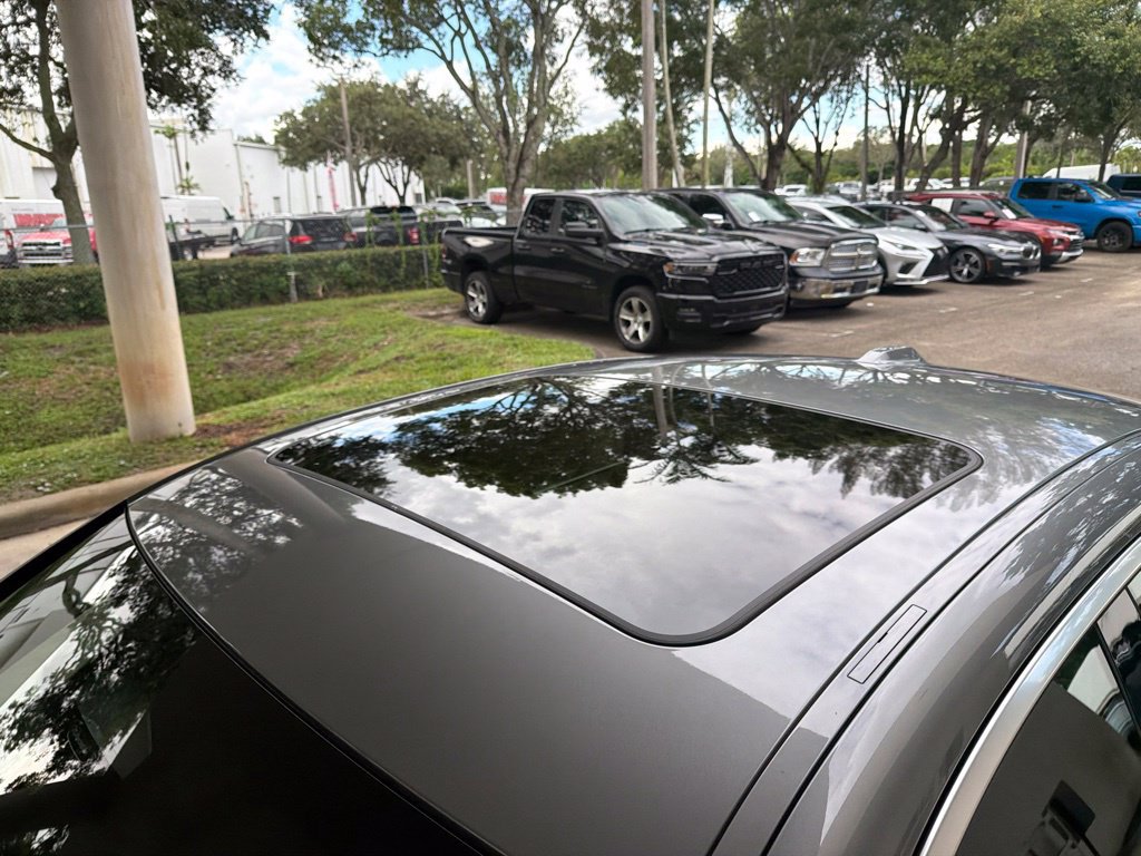 Used 2024 BMW i4 eDrive40 RWD image 19