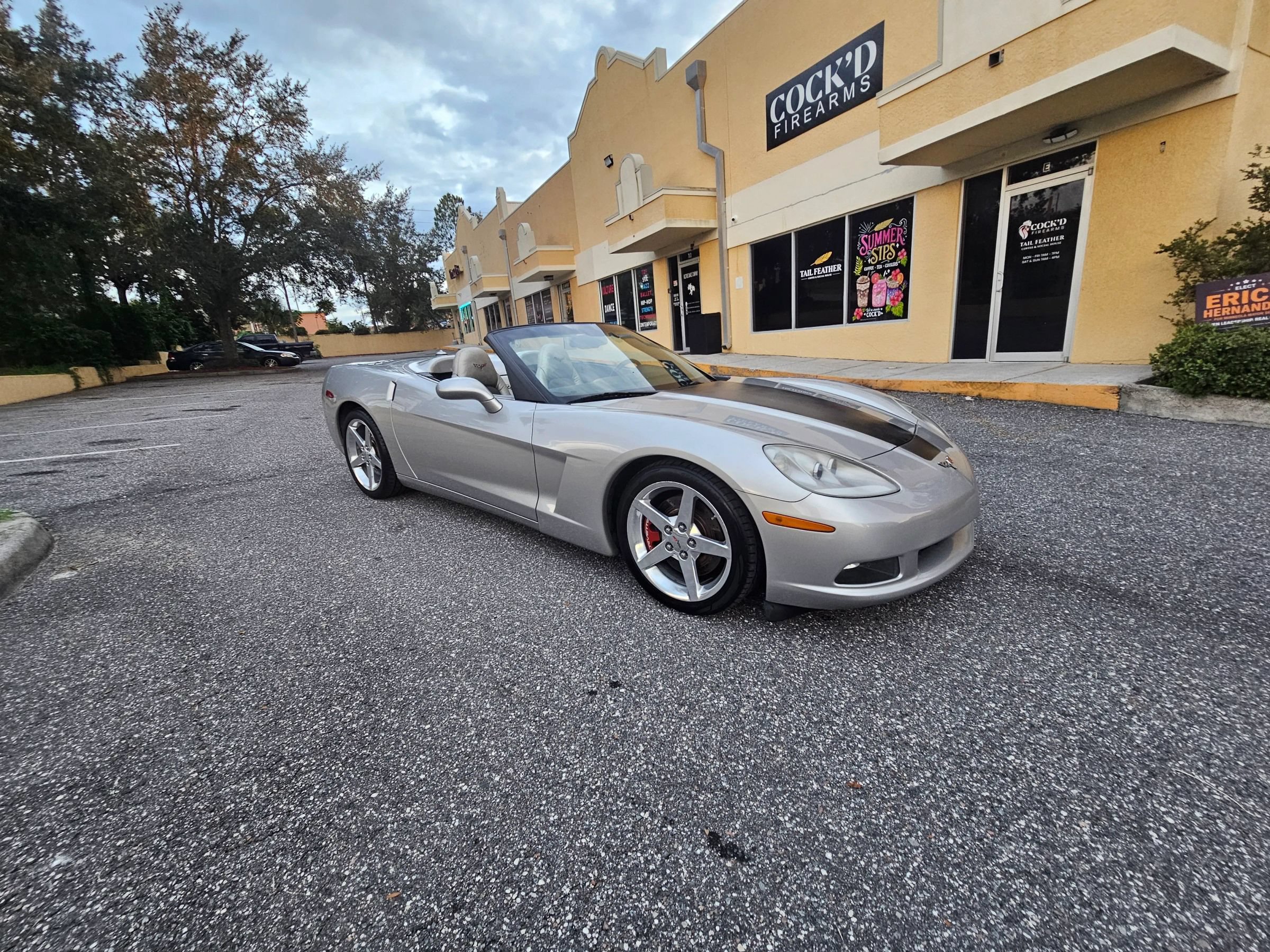 Used 2005 Chevrolet Corvette Convertible w/ Preferred Equipment Group RWD image 19