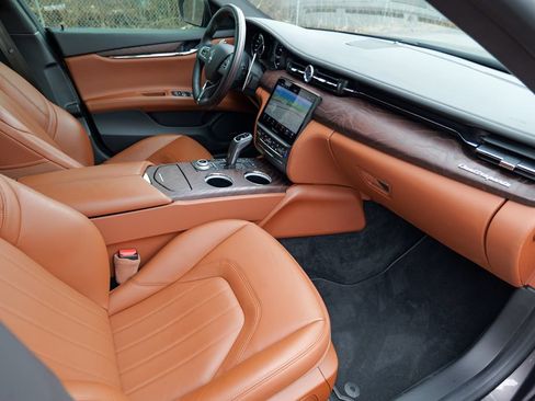 Certified 2023 Maserati Quattroporte Modena Q4 AWD/4WD image 35