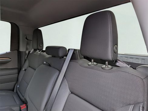 Used 2024 GMC Sierra 1500 Elevation image 16