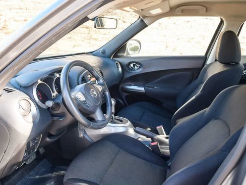 Used 2013 Nissan Juke S FWD image 16