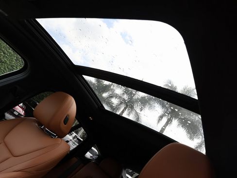 Used 2023 BMW X4 xDrive30i w/ M Sport Package image 18