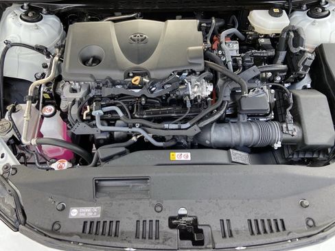 Used 2025 Toyota Camry LE image 31