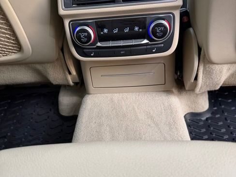 Used 2017 Audi Q7 3.0T Premium Plus image 17