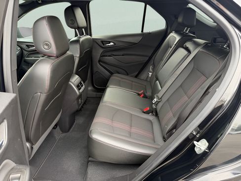 Used 2023 Chevrolet Equinox RS FWD image 31