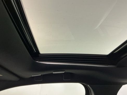 Used 2024 Toyota Tacoma TRD Off-Road image 21