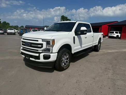 Used 2022 Ford F250 Lariat w/ Lariat Ultimate Package AWD/4WD image 2