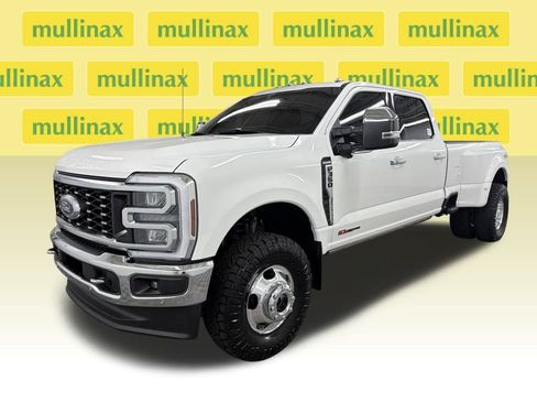 Used 2024 Ford F350 King Ranch w/ Chrome Package image 13
