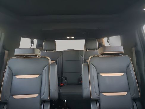 Used 2024 GMC Yukon XL AT4 w/ AT4 Premium Plus Package image 43