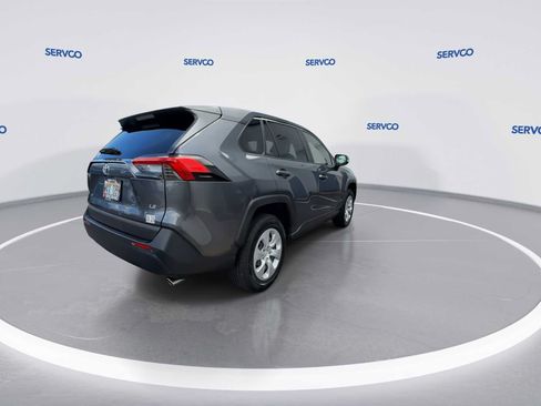 Used 2024 Toyota RAV4 LE FWD image 7