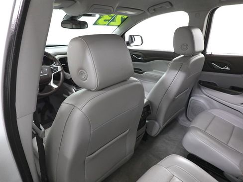 Used 2023 GMC Acadia SLT image 25