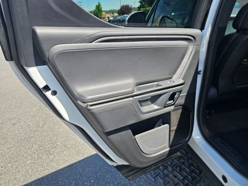 Used 2022 Rivian R1T Adventure AWD/4WD image 20