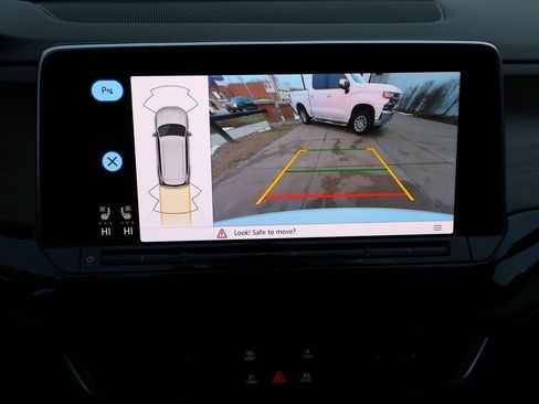 Used 2024 Volkswagen Atlas SE image 27