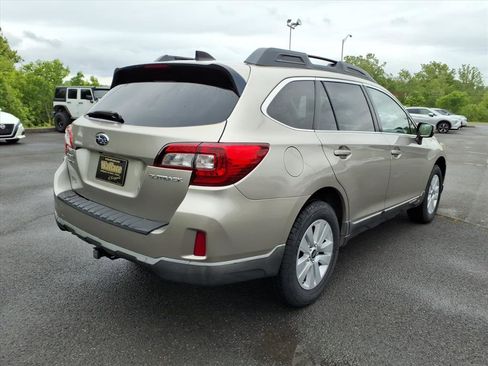 Used 2016 Subaru Outback 2.5i Premium AWD/4WD image 15
