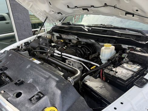 Used 2017 RAM 4500 Tradesman w/ Chrome Appearance Group image 17