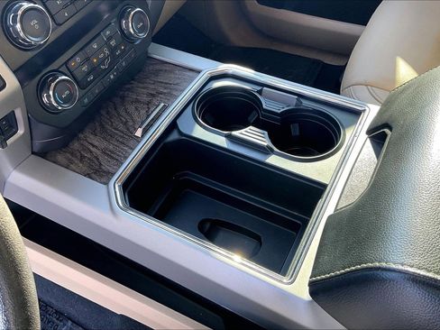 Used 2019 Ford F250 Lariat w/ Lariat Ultimate Package image 13