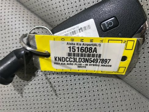 Used 2022 Kia Niro EX Premium image 28