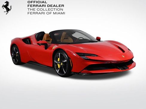 Certified 2025 Ferrari SF90 Spider AWD/4WD image 1
