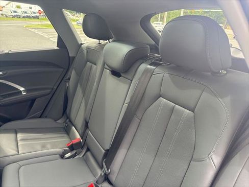 Used 2025 Audi Q5 Premium Plus w/ Premium Plus AWD/4WD image 18