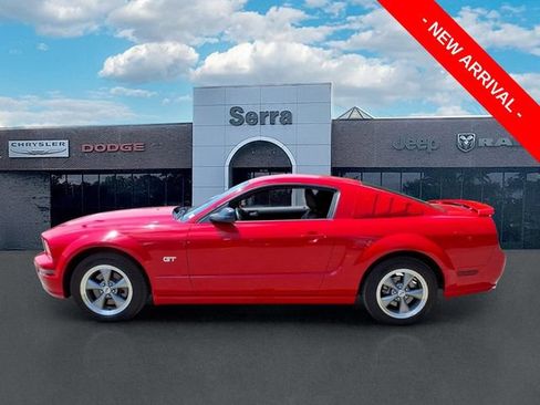 Used 2006 Ford Mustang GT Premium RWD image 4