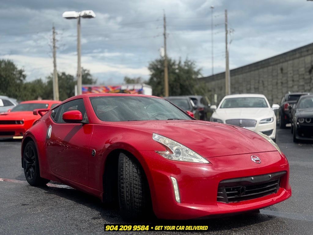 Used 2016 Nissan 370Z Coupe RWD image 11