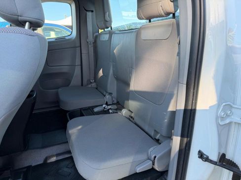 Used 2013 Toyota Tacoma 2WD Access Cab image 19