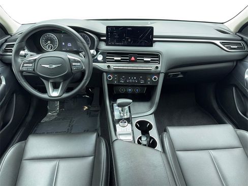 Used 2025 Genesis G70 2.5T image 16