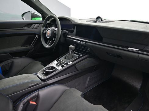 Used 2026 Porsche 911 GT3 RWD image 12