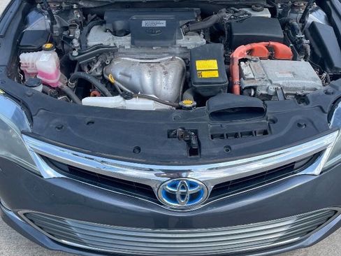 Used 2013 Toyota Avalon Limited image 29