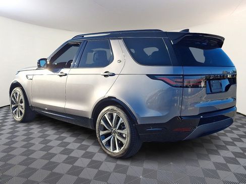 Used 2025 Land Rover Discovery Dynamic SE image 2