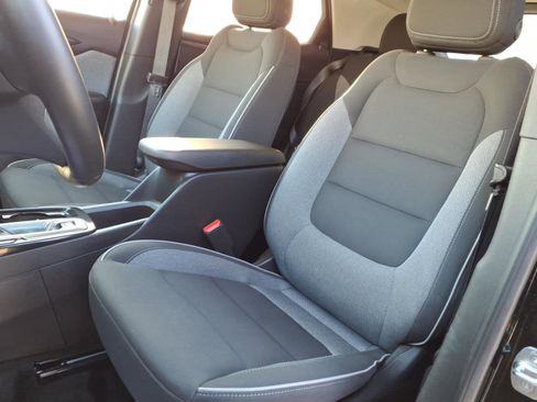 Used 2024 Chevrolet TrailBlazer LT w/ Convenience Package image 8