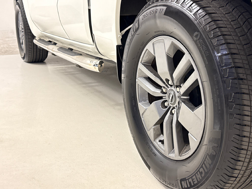 Used 2025 Nissan Frontier SV RWD image 10