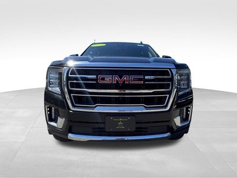 Used 2024 GMC Yukon XL SLT w/ SLT Luxury Package AWD/4WD image 4