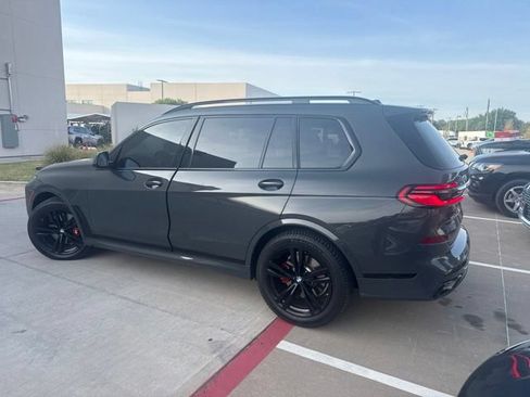 Used 2024 BMW X7 xDrive40i w/ M Sport Package AWD/4WD image 4