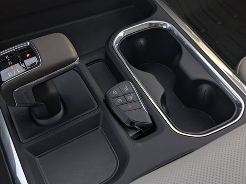 New 2026 GMC Sierra 1500 SLT w/ SLT Premium Package image 28