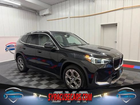 Used 2023 BMW X1 xDrive28i AWD/4WD image 1
