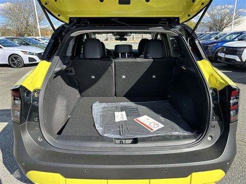 New 2026 Nissan Kicks SR image 12