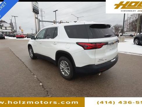 Used 2023 Chevrolet Traverse LT image 6
