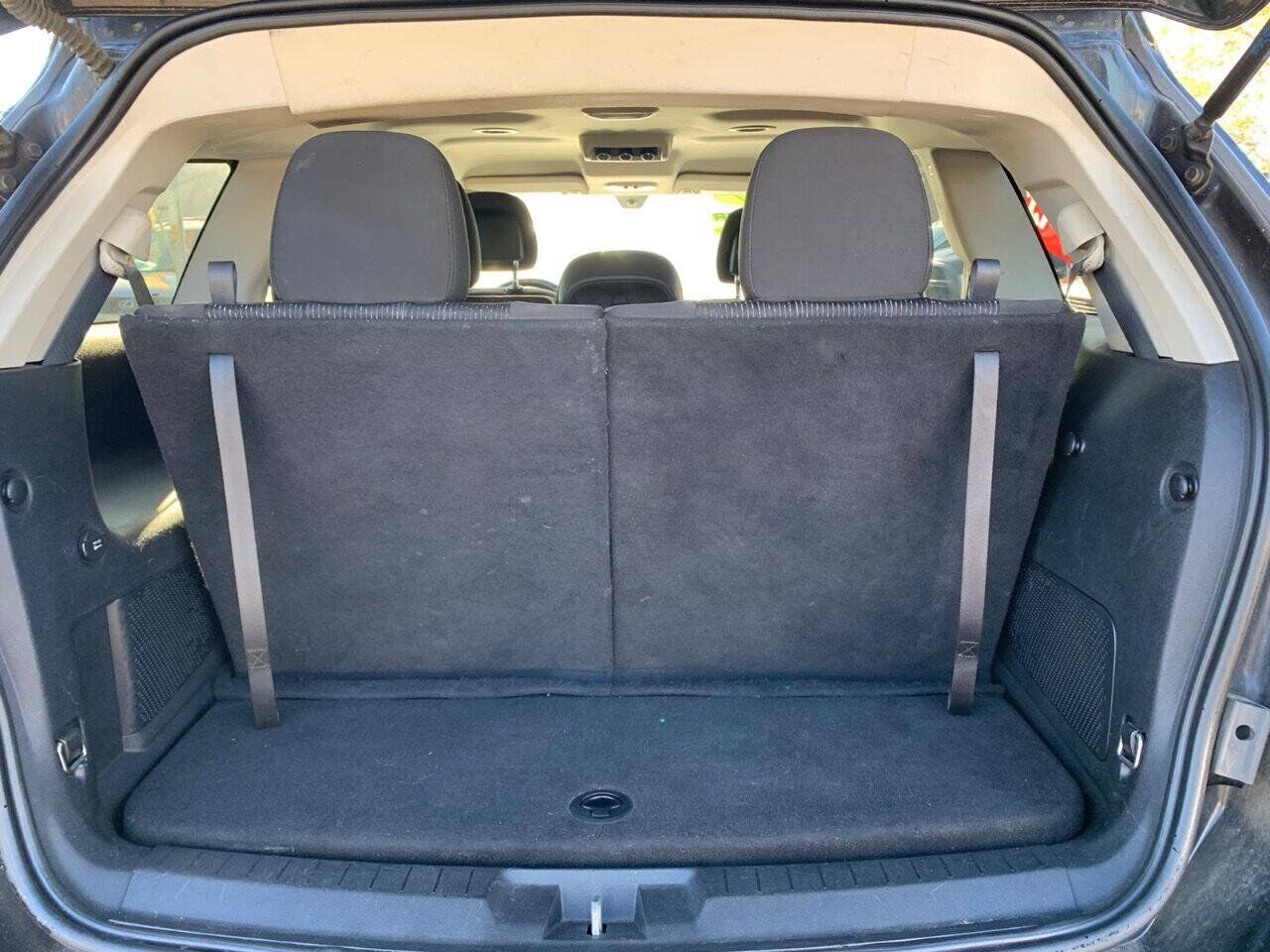 Used 2017 Dodge Journey SXT w/ Comfort/Convenience Group FWD image 15