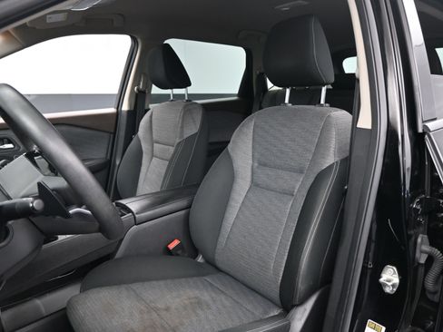 Used 2021 Nissan Rogue SV image 17