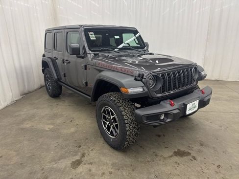 Used 2025 Jeep Wrangler Unlimited Rubicon image 1