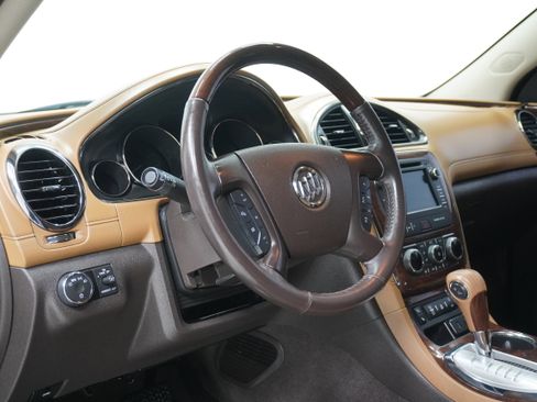 Used 2016 Buick Enclave Leather image 9