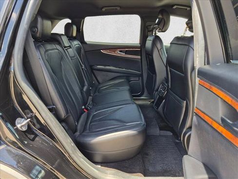 Used 2018 Lincoln MKX Select w/ Select Plus Package FWD image 20