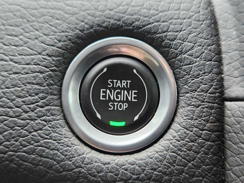 Used 2022 GMC Yukon Denali AWD/4WD image 26